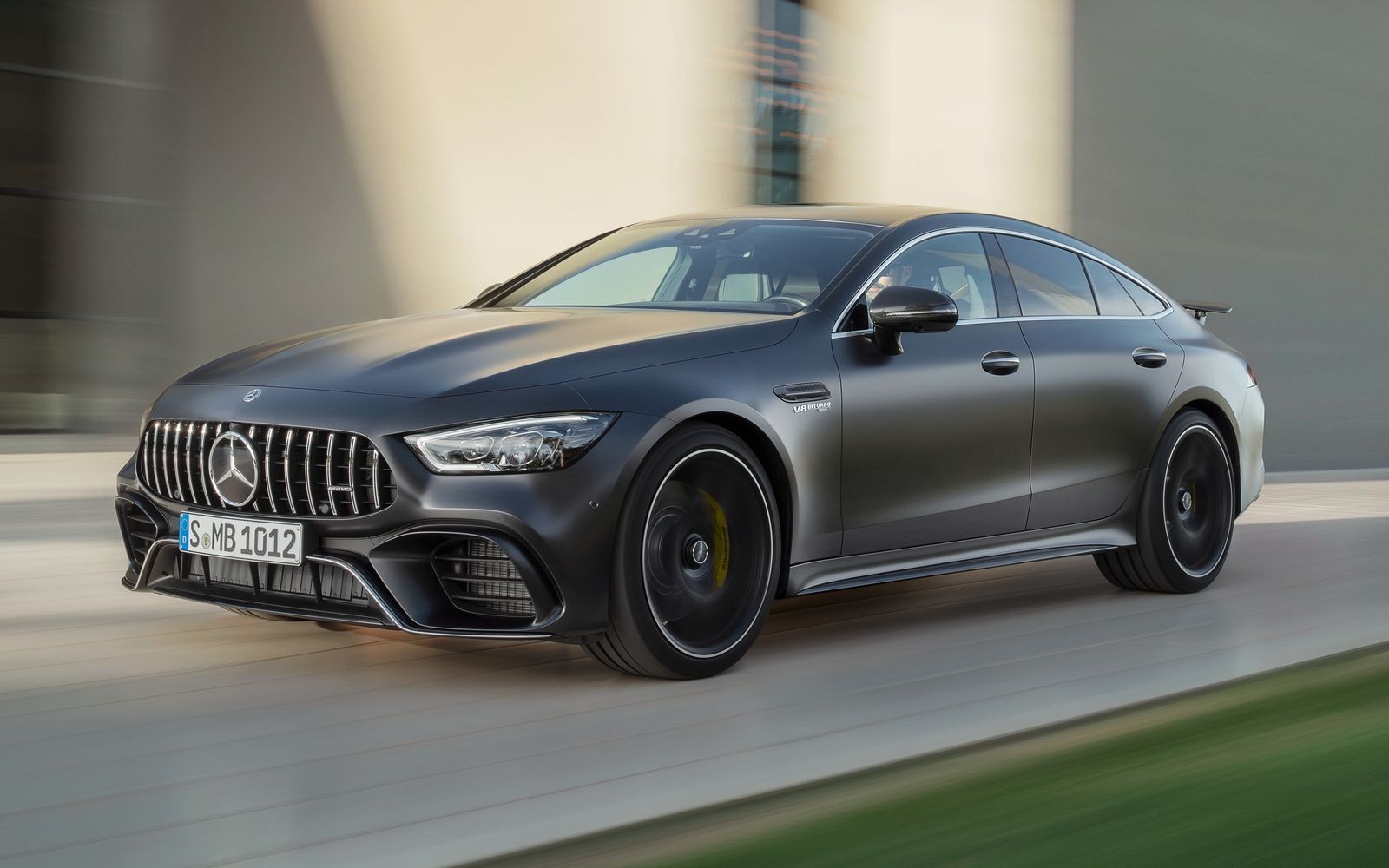 Mercedes-AMG GT 63 S «обогнал» Jaguar и установил новый рекорд Нюрбургринга